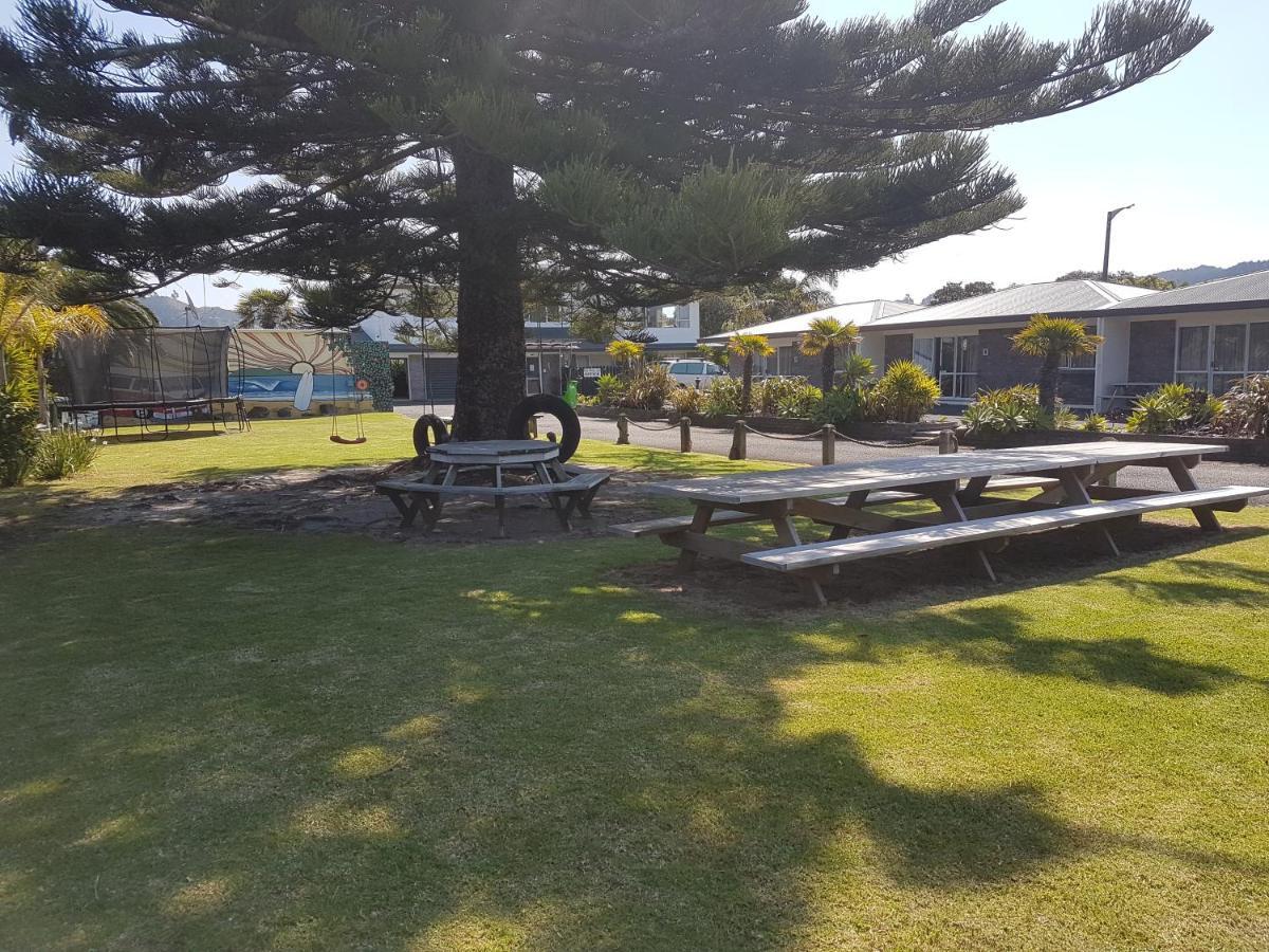 Beaches Motel Waihi Exterior photo